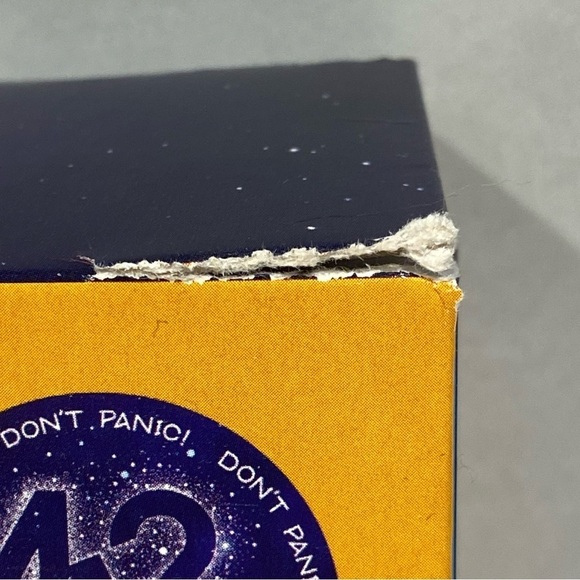 Douglas Adams The Hitchhiker's Guide to the Galaxy Boxset Volumes 2-5 - Picture 2 of 10